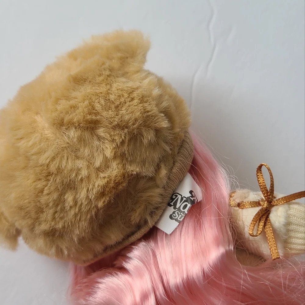 Na Na Na Surprise Sarah Snuggles doll series 1 size 9 in. - Picture 5 of 8